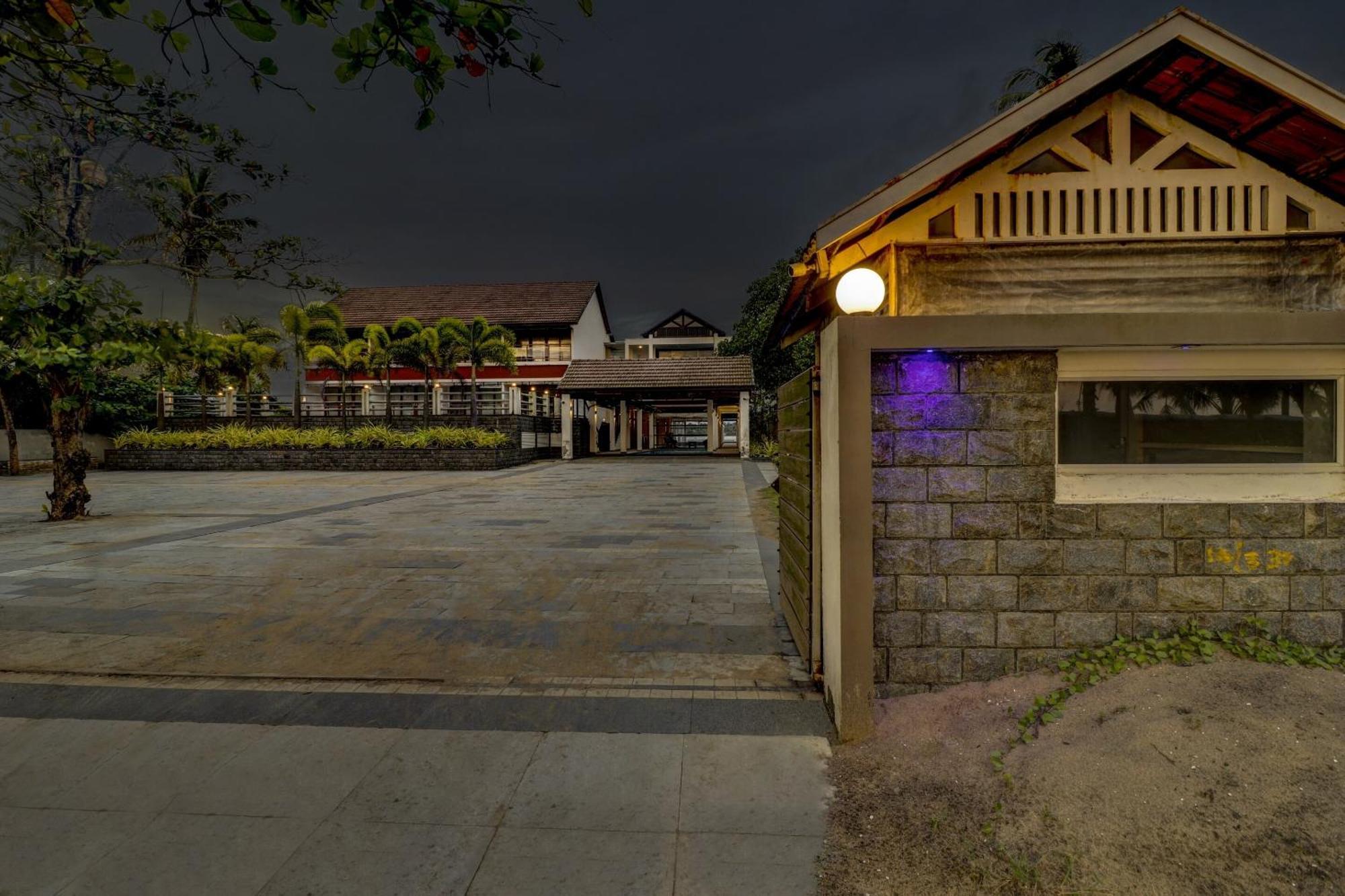 Townhouse Oak Edassery'S Sealine Villa Stay Kochi Exterior foto