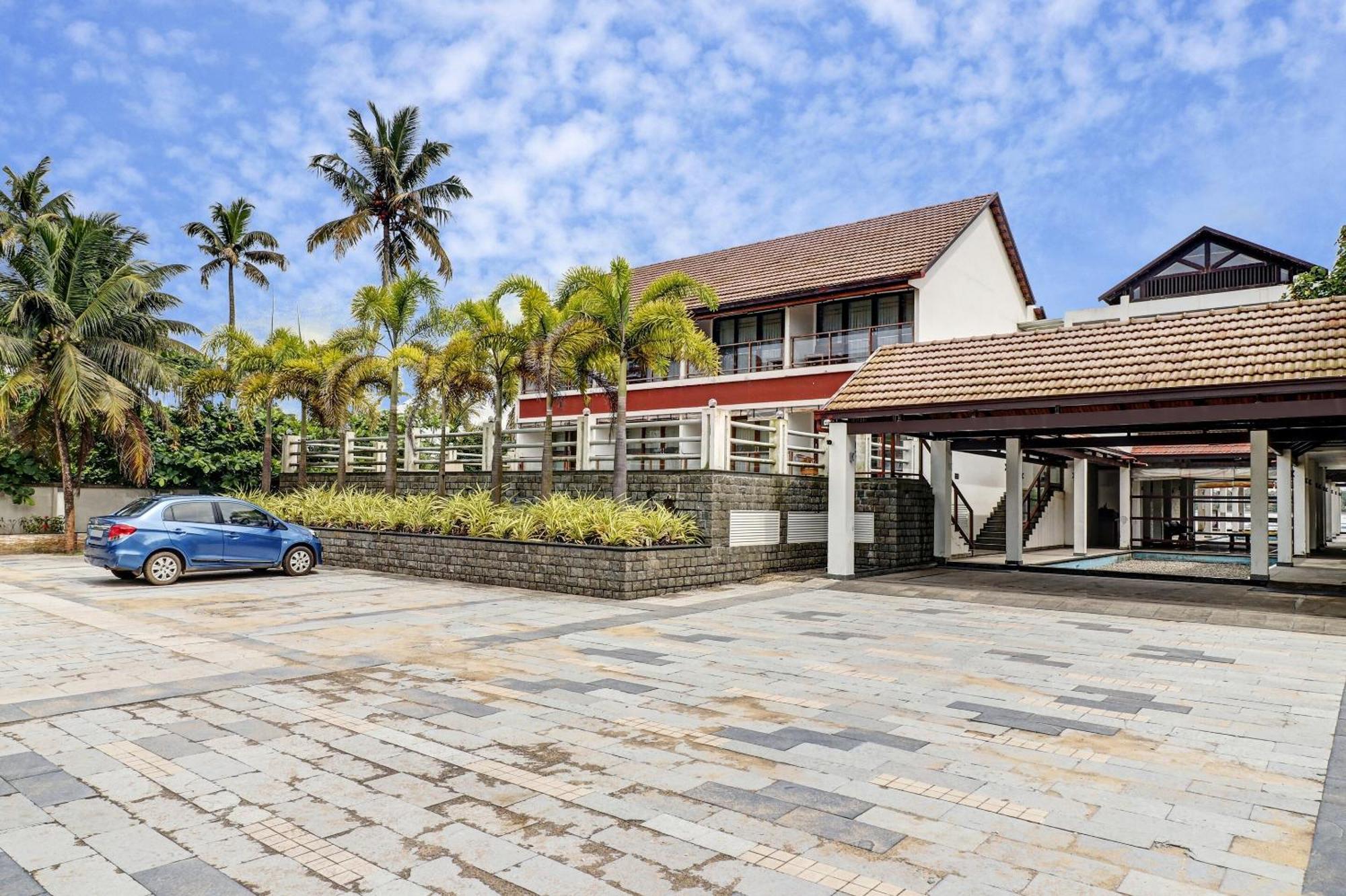 Townhouse Oak Edassery'S Sealine Villa Stay Kochi Exterior foto