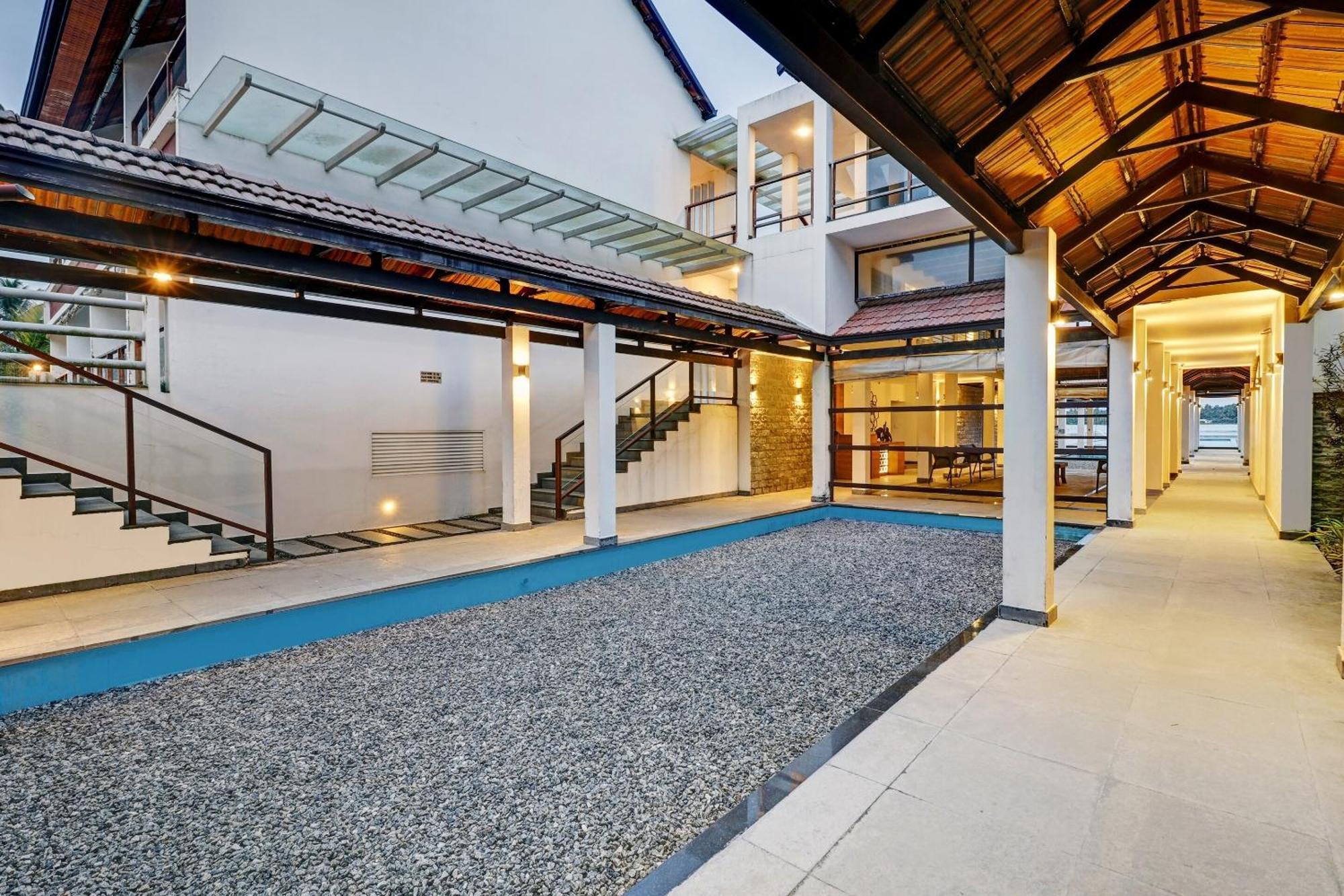 Townhouse Oak Edassery'S Sealine Villa Stay Kochi Exterior foto